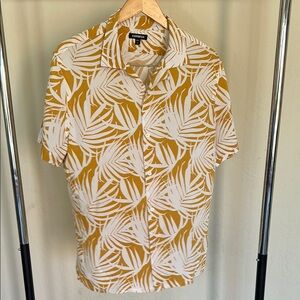 Express Yellow mustard color and White Casual Button Down short sleeve Shirt